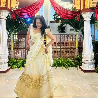 ๐ Ishika Agarwal ๐ profile