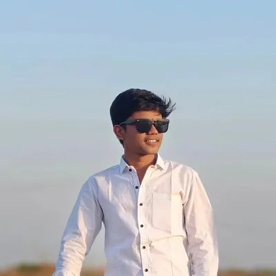 चि. आर्यन कुदांडे पाटिल __🤴🏻 profile