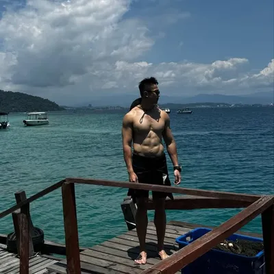 胡军佑 • Ivan Hoo profile