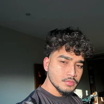 Jun Hussain profile