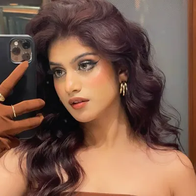 Laakshi Pathak profile