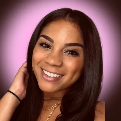Erika Jade Espinal profile
