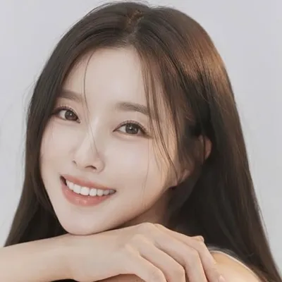 이향 LEE HYANG profile