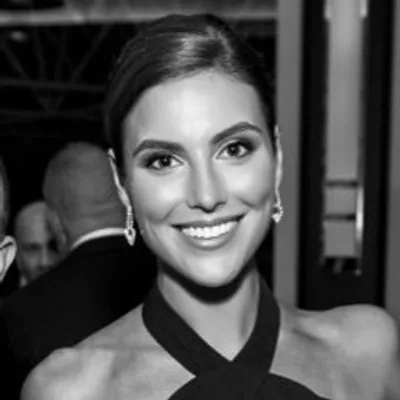 Dr Olivia Wells profile