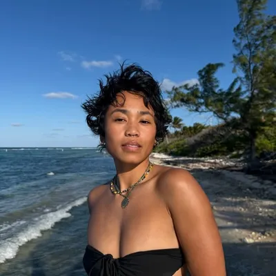 Huyen Win profile
