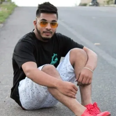 Ayman Khan profile