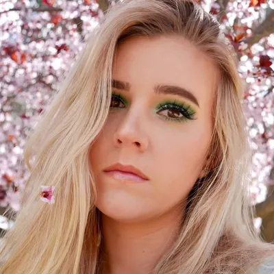 Mads Makeup Artist profile