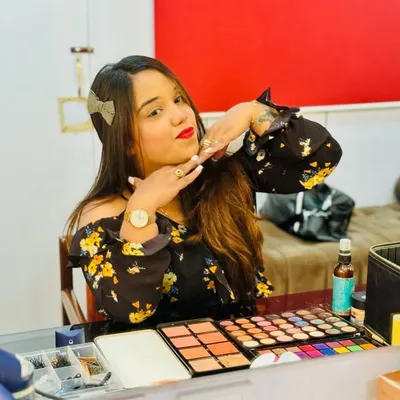 RUCHI JAIN | MUMBAI |BORIVALI MAKEUP ARTISTđź’„ profile