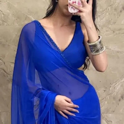 Mansi Saxena profile
