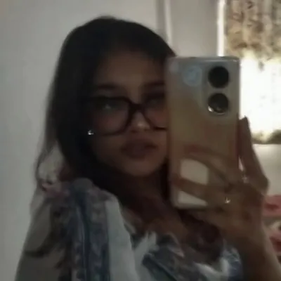 ɐssǝnɐʌ ʎɹɐɯ 🕊 profile