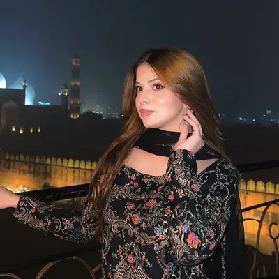 M A R Y U M profile