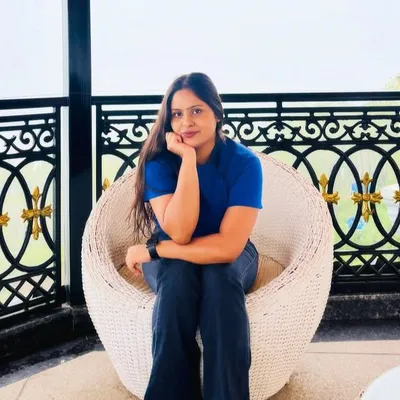Simran Naaz🌙 profile