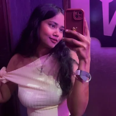 Nidhi💋 profile