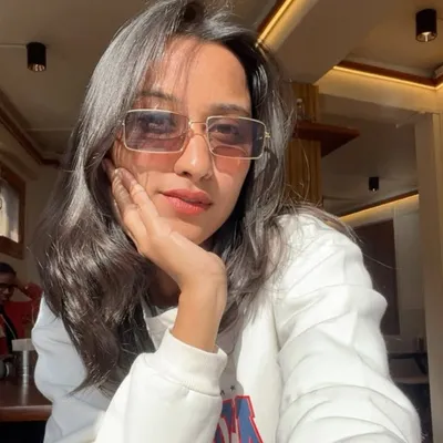 Surbhi profile
