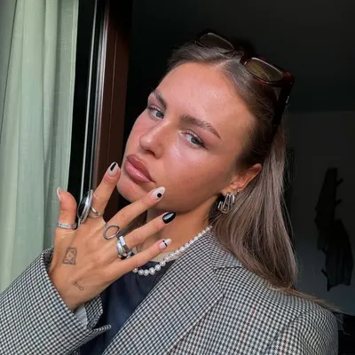 Olivia Hirst profile