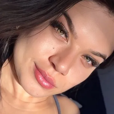 Iara Oliveira ✨ profile