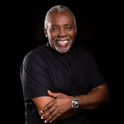 Olu Jacobs profile