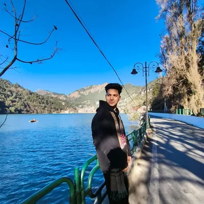 OMIEE💸 profile