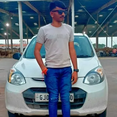 Parth Dholariya profile