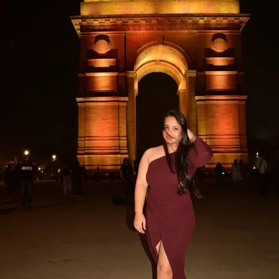 Parul Arya profile