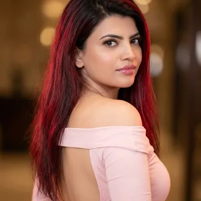 अनुष्का ठाकुर profile