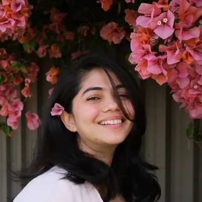 ⋆。✦ Christina Furtado ⊹☾ profile
