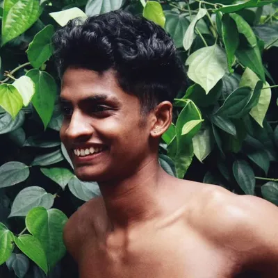 Hermanos profile