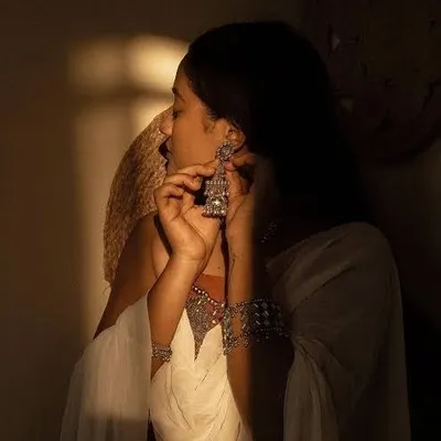 Riya Sharma profile
