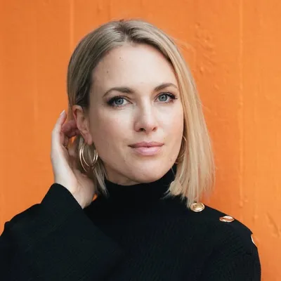 RUTH HOFMANN profile