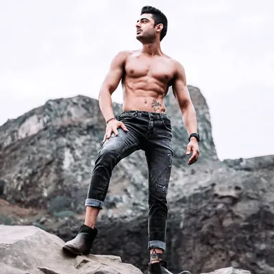 Dr. Satyam gaur profile