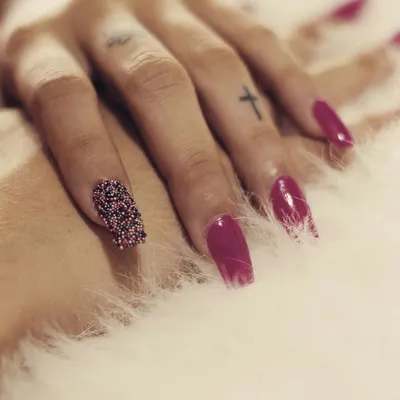 hands beauty profile