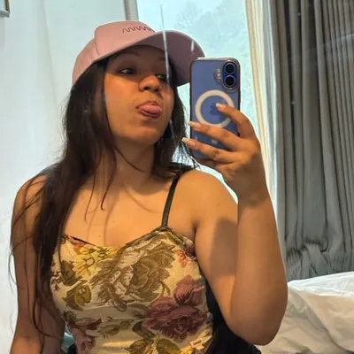 Mehak🥂🧿 profile