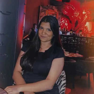 Simonee Jain profile