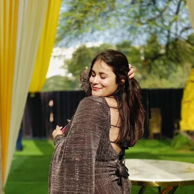 SIMRAN🦋 profile