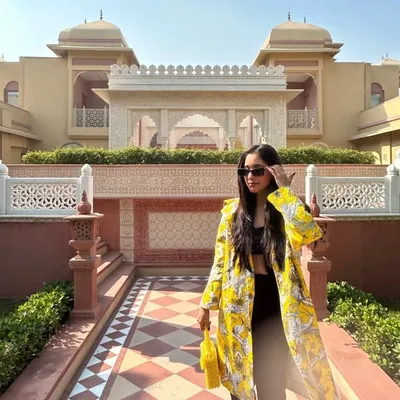 Simran Sethi profile