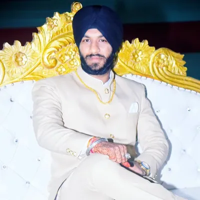 Arman hora profile
