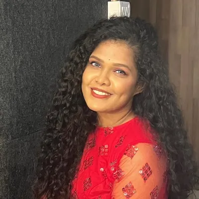 Srisha Vijayasekar profile
