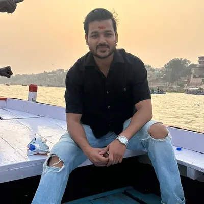 Vivek Maurya | Food Blogger profile