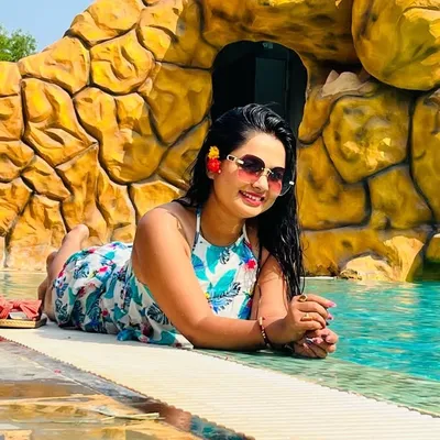 Makeup artist Sumana profile