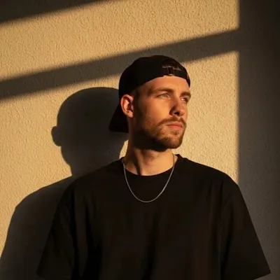 Dennis Lübbert profile