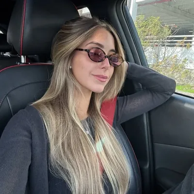Taty Mendes profile