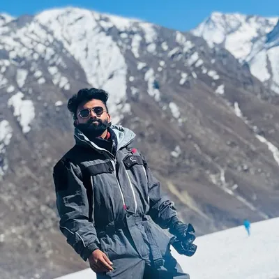 vayshnv vy profile