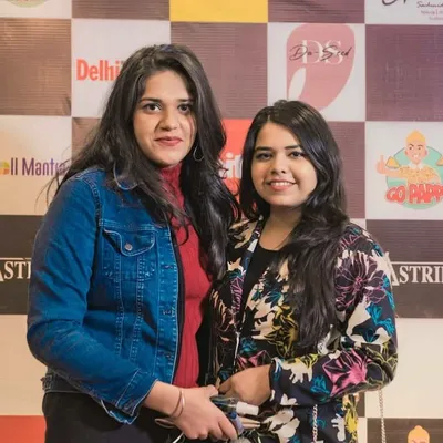 Vanshika & Sakshi profile