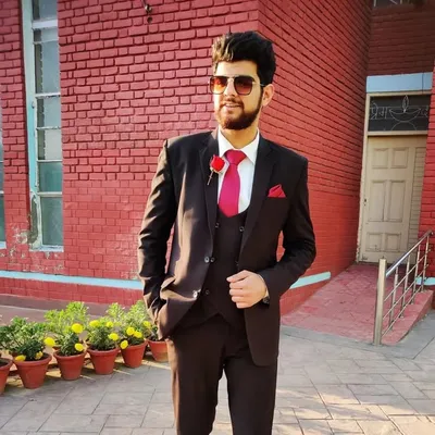 Tushar Ahuja profile