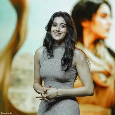 Sakshi profile
