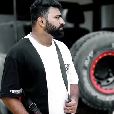 vivek profile