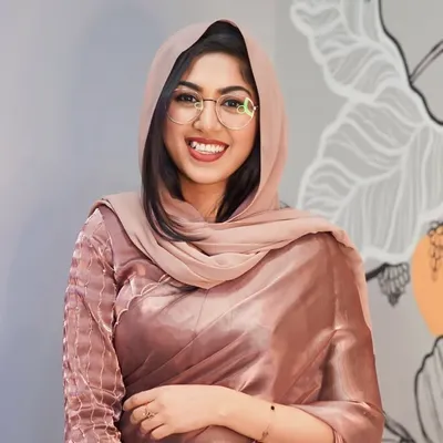 Wafa Fahim | UAE Vlogger profile