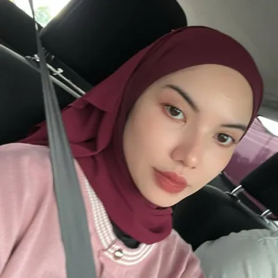 Wafa Eveleen profile