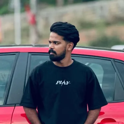 YASHIQ profile