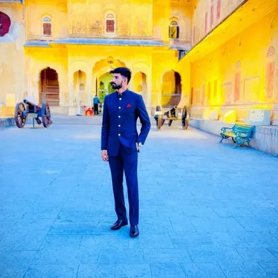 Neeraj Yadav profile